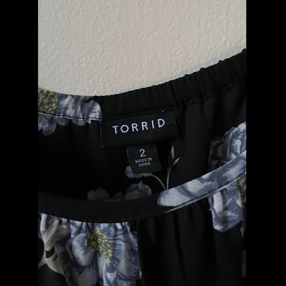 Top - Picture 4 of 4